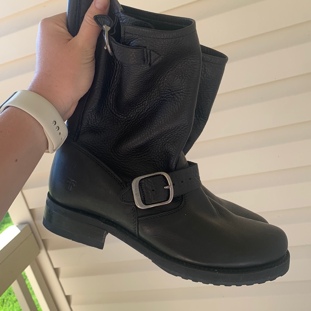 FRYE BOOTS SZ 8